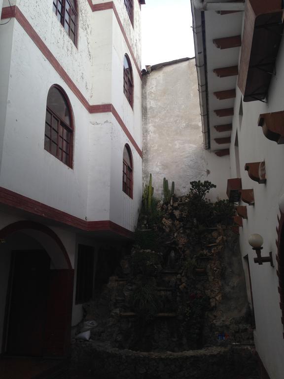 Hospedaje Casa Blanca Huaraz  Extérieur photo
